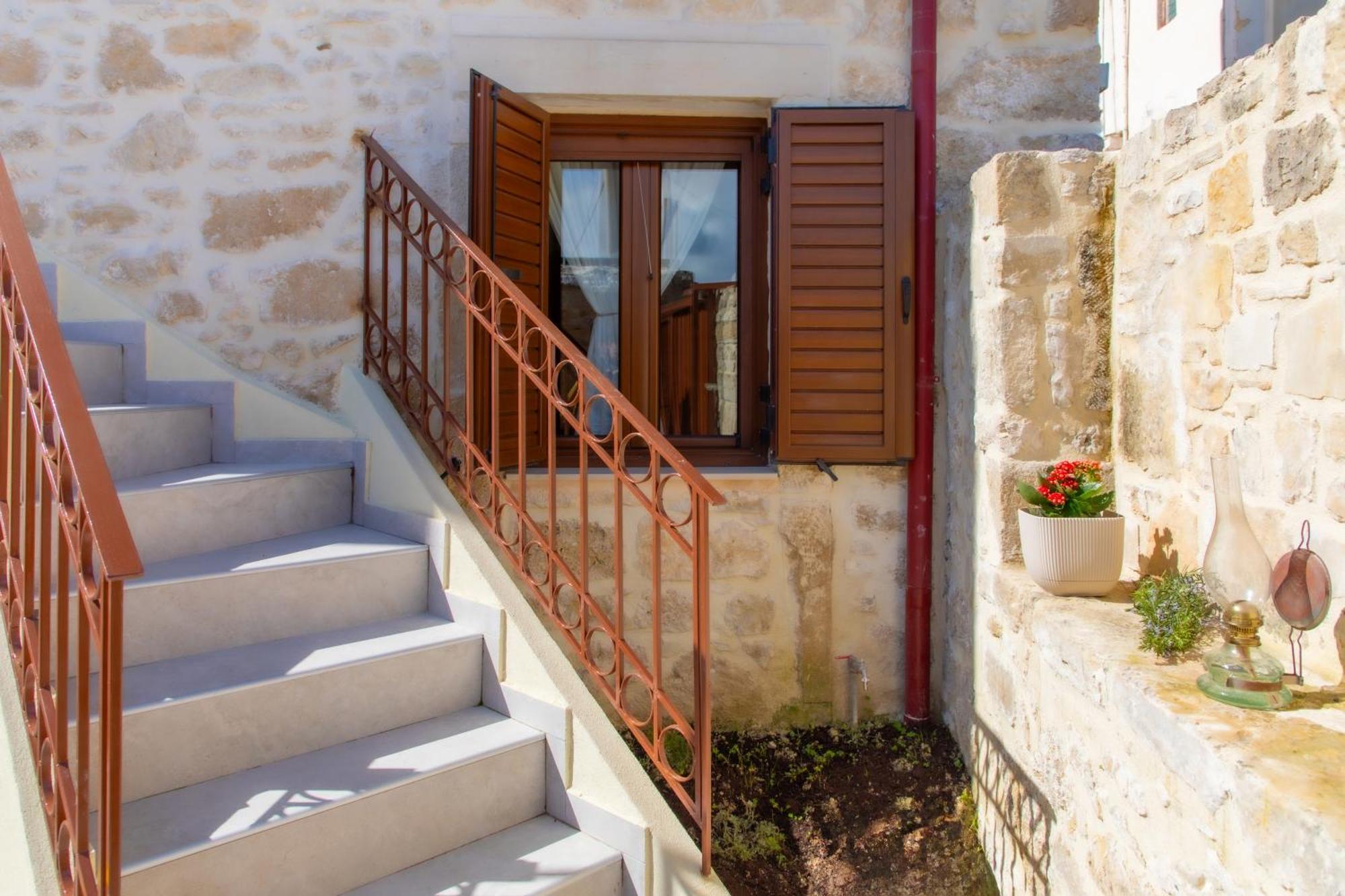 Asmani Apartment Kato Asites Bagian luar foto